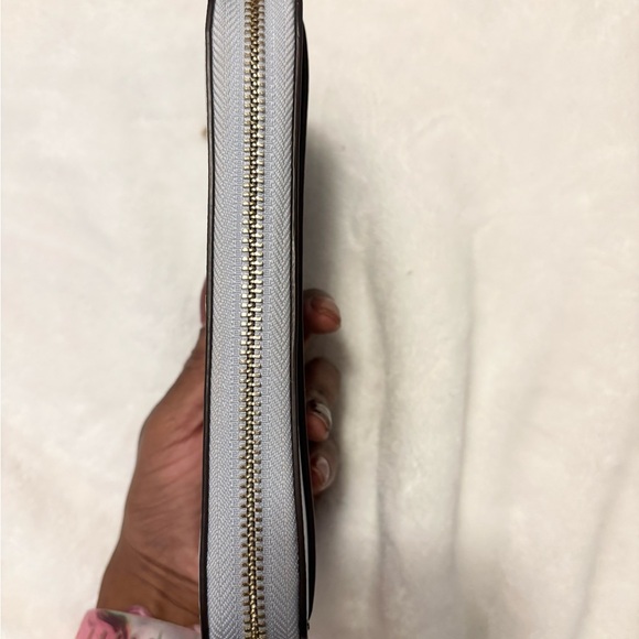 Kate Spade Continental Light Blue Zip-Around Wallet - Picture 7 of 15